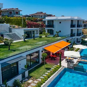 oteli̇ zi̇yaret edi̇n