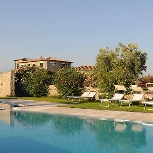  Agroturismo Relais Le Ginestre Italia